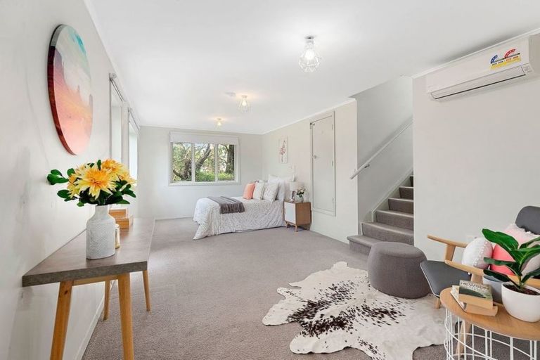 Photo of property in 7 Tainui Terrace, Tawa, Wellington, 5028