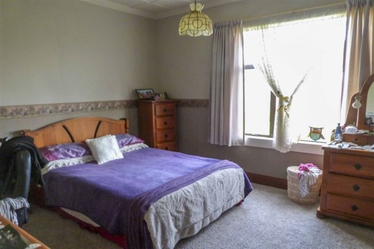 Photo of property in 8 Dunns Road, Otatara, Invercargill, 9879