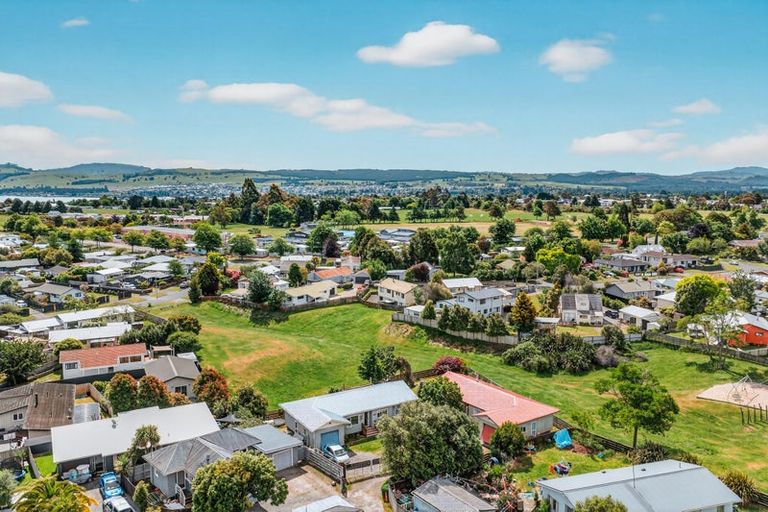 Photo of property in 1/54 Arthur Crescent, Hilltop, Taupo, 3330