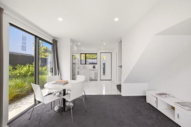 Photo of property in 62d Cleveland Street, Edgeware, Christchurch, 8013