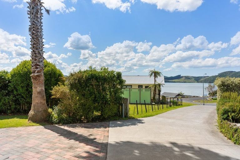 Photo of property in 101 Bruce Wallace Place, Whangamata, 3620