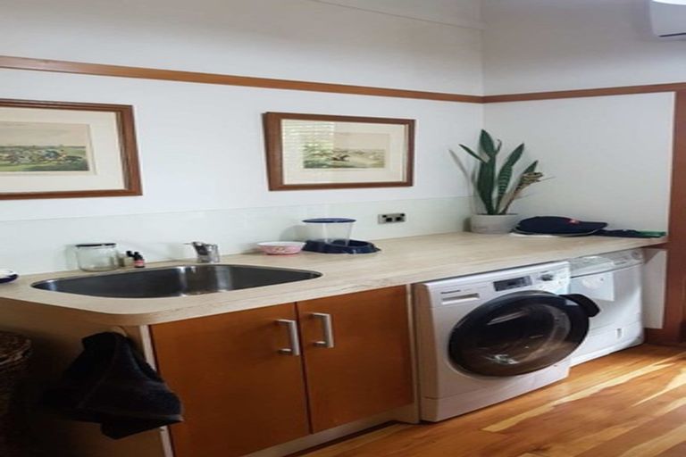 Photo of property in 50 Clark Road, Pahurehure, Papakura, 2113