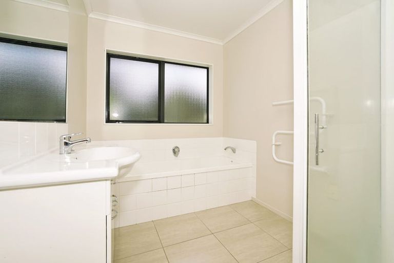 Photo of property in 127 Wallace Road, Temple View, Hamilton, 3289