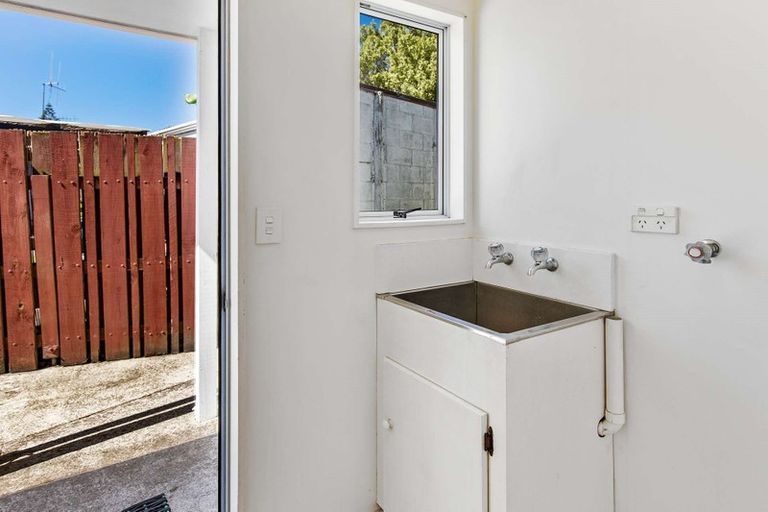 Photo of property in 8b Links Avenue, Mount Maunganui, 3116