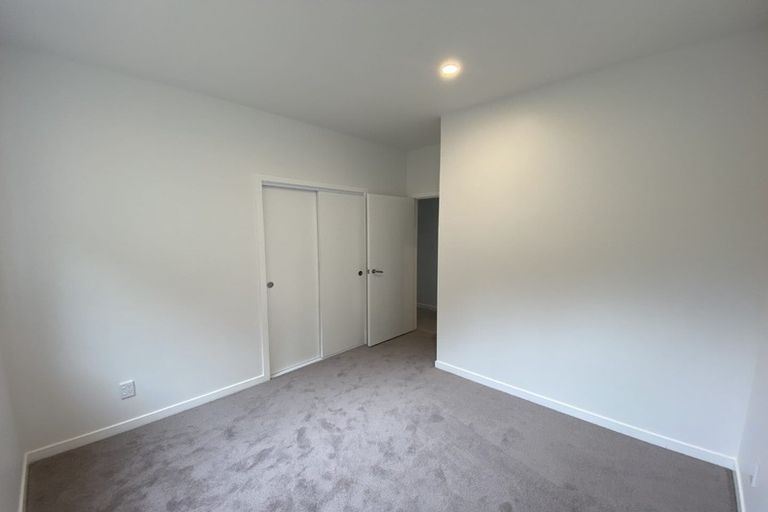 Photo of property in 52 Tiketike Way, Brooklyn, Wellington, 6021
