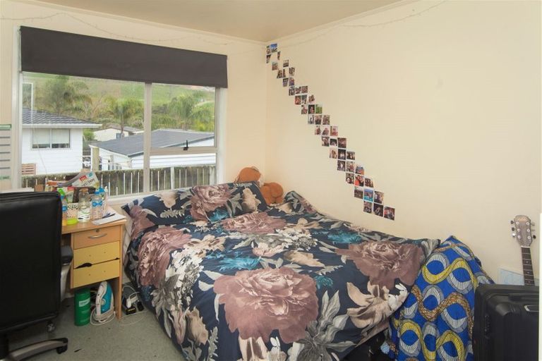 Photo of property in 10 Camphora Place, Ranui, Auckland, 0612