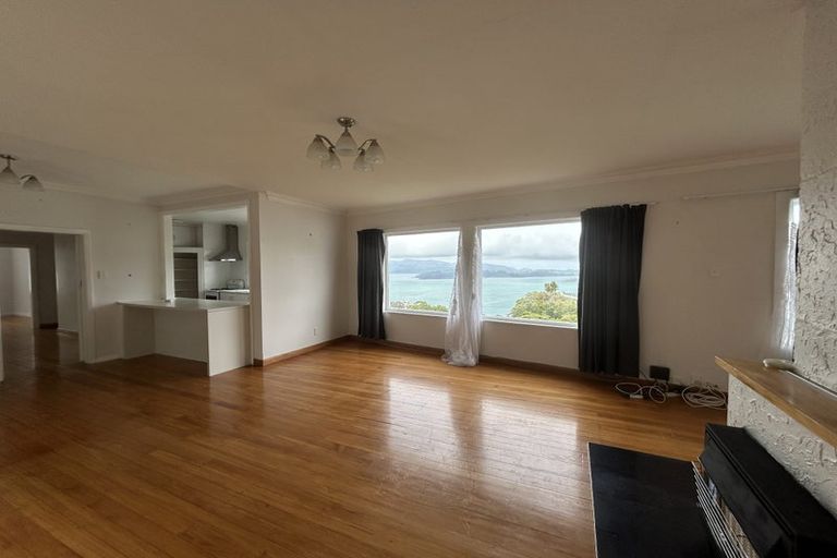 Photo of property in 11 Waru Street, Khandallah, Wellington, 6035