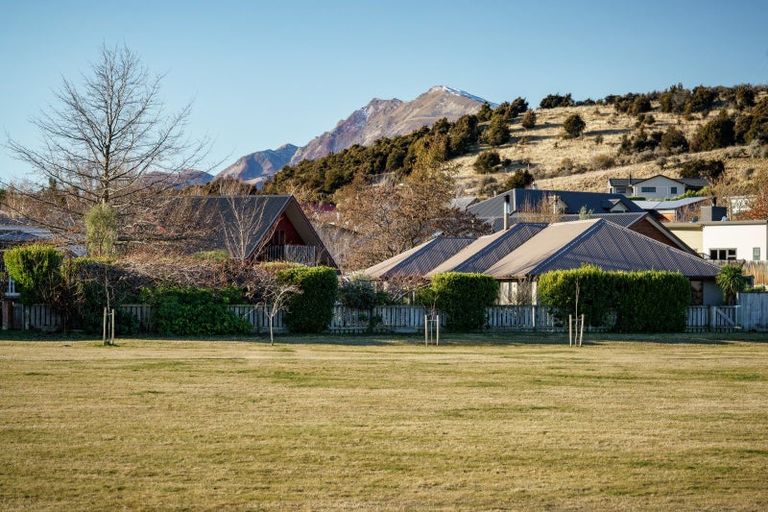 Photo of property in 48 Rob Roy Lane, Wanaka, 9305