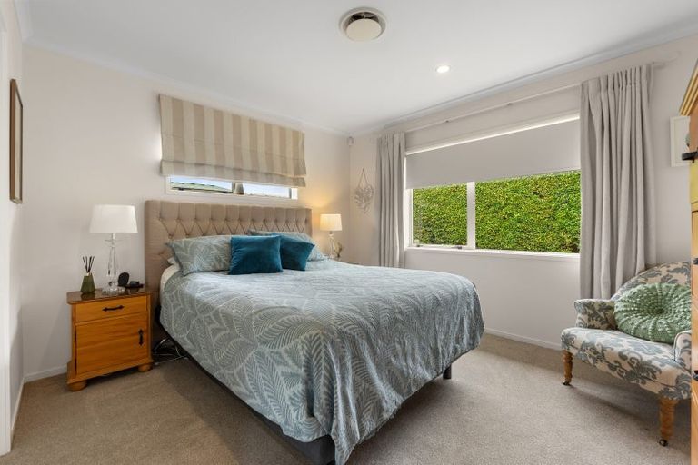 Photo of property in 9 Millstone Lane, Henderson, Auckland, 0612