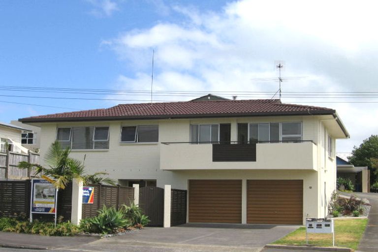 Photo of property in 1/70 Hinemoa Street, Birkenhead, Auckland, 0626