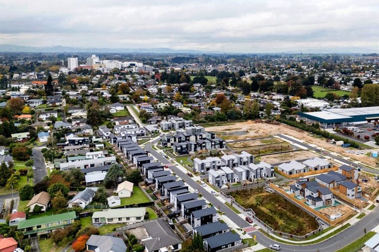 Photo of property in 7 Victor Way, Hamilton Lake, Hamilton, 3204