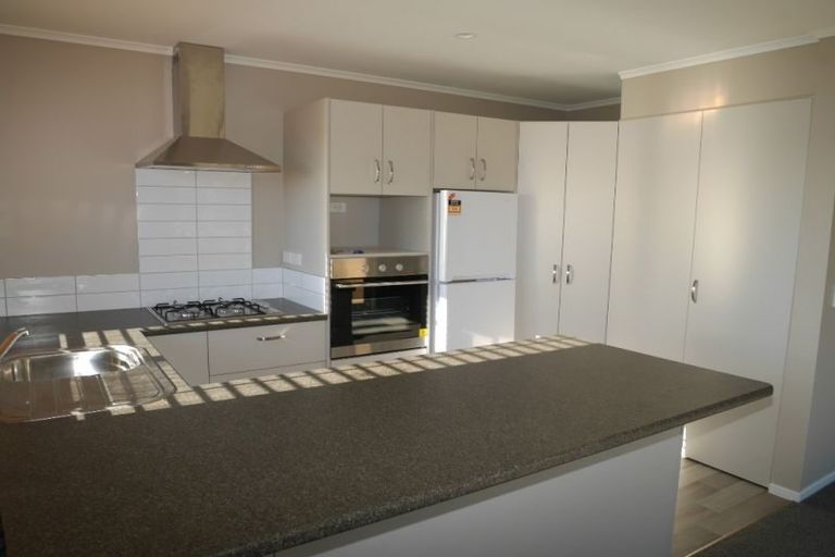 Photo of property in 11 Kebbell Drive, Waikanae, 5391