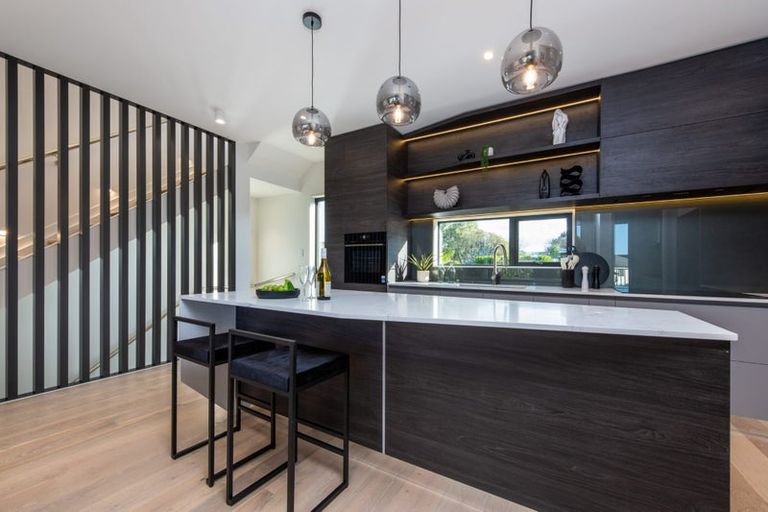 Photo of property in 12a Kowhai Road, Campbells Bay, Auckland, 0630