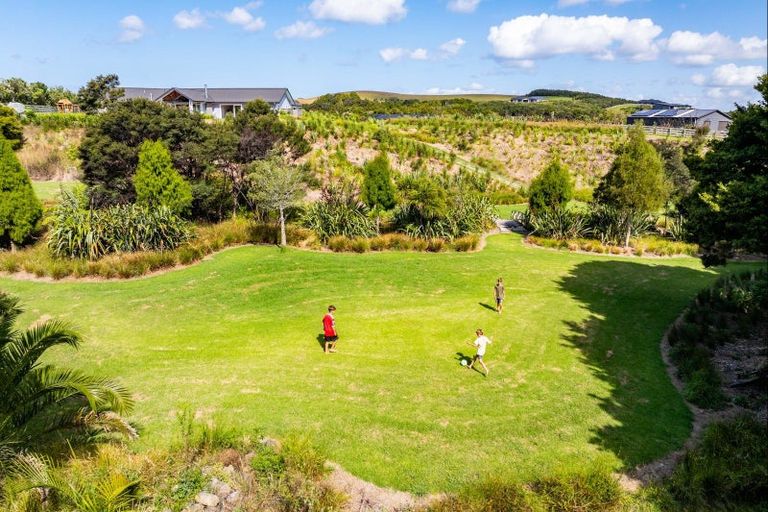 Photo of property in 30 Woodleigh Lane, Mangawhai, 0573