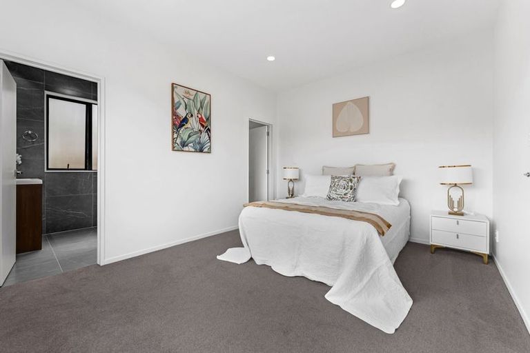 Photo of property in 17 Peacock Place, Pokeno, 2402