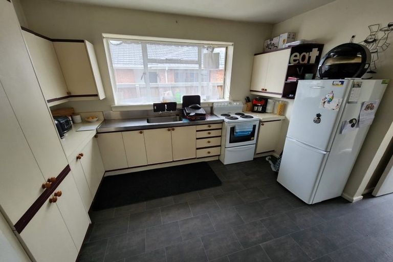 Photo of property in 2 Nyoli Street, Northcote, Christchurch, 8052