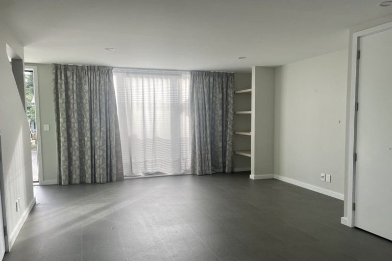 Photo of property in 2/60 Broderick Road, Johnsonville, Wellington, 6037