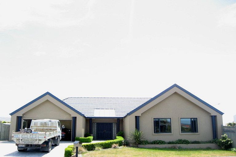 Photo of property in 2 Fishermans Rest, Waimairi Beach, Christchurch, 8083