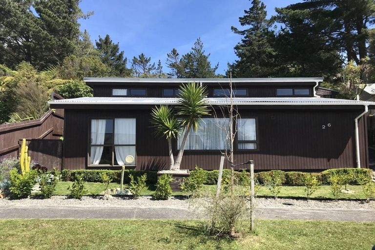Photo of property in 26 Fenchurch Grove, Stokes Valley, Lower Hutt, 5019