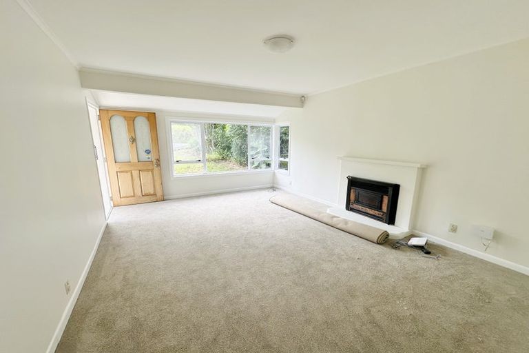 Photo of property in 530 Beach Road, Murrays Bay, Auckland, 0630