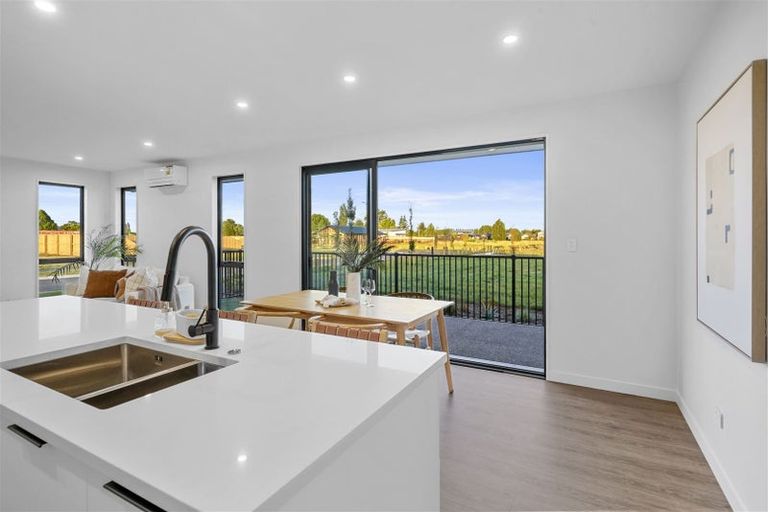 Photo of property in 8 Millhaven Place, Casebrook, Christchurch, 8051