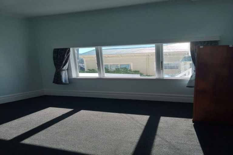 Photo of property in 5 Claremont Grove, Mount Victoria, Wellington, 6011