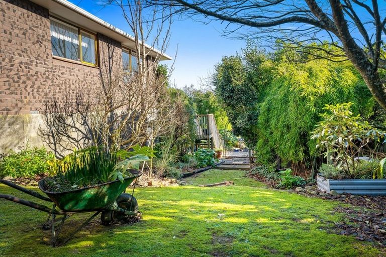 Photo of property in 1/21 Roband Crescent, Brown Owl, Upper Hutt, 5018