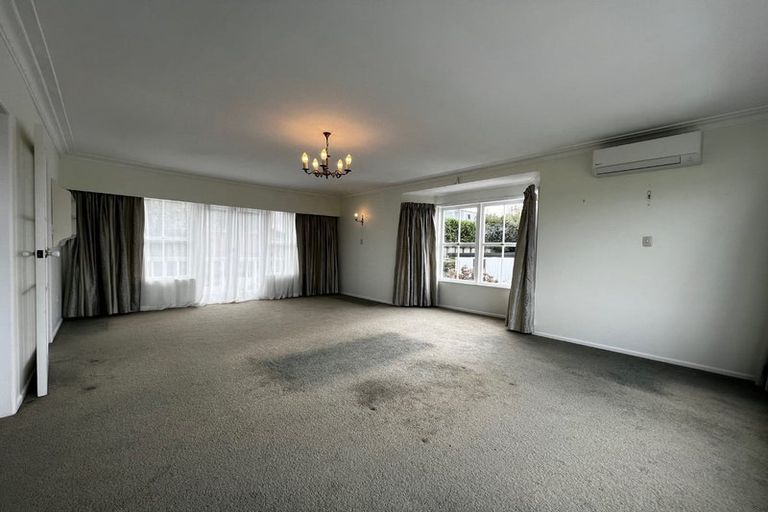 Photo of property in 34 Grenada Avenue, Forrest Hill, Auckland, 0620