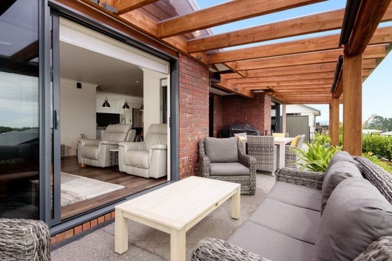 Photo of property in 19 Damien Place, Ohauiti, Tauranga, 3112