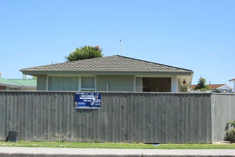 Photo of property in 75a Percival Street, Rangiora, 7400