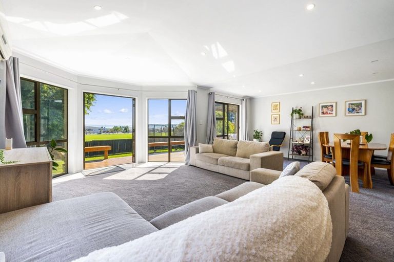 Photo of property in 15 Lynbert Road, Lynmore, Rotorua, 3010