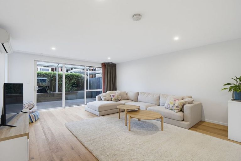 Photo of property in 3/24 Eversleigh Street, St Albans, Christchurch, 8014
