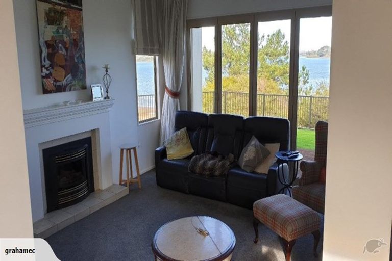 Photo of property in 21 Mull Place, Wattle Downs, Auckland, 2103