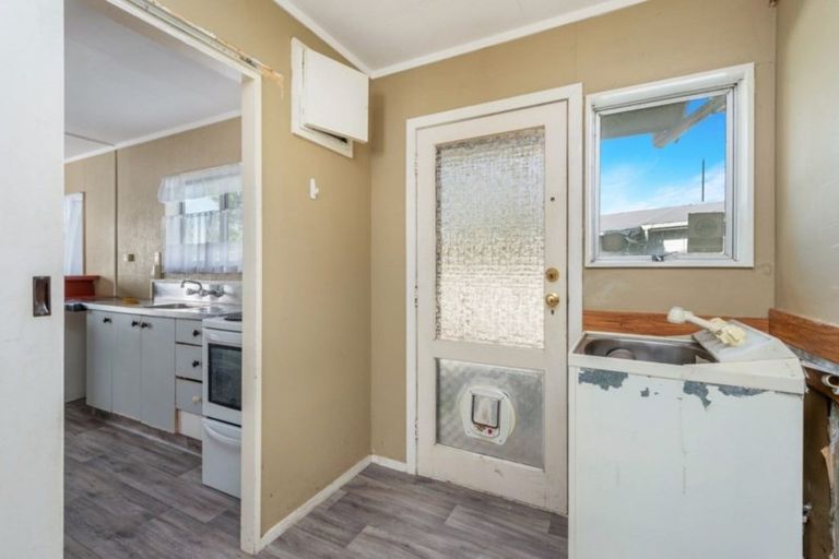 Photo of property in 11 Purcell Place, Melville, Hamilton, 3206