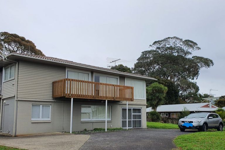 Photo of property in 9 Hatherlow Street, Glenfield, Auckland, 0629