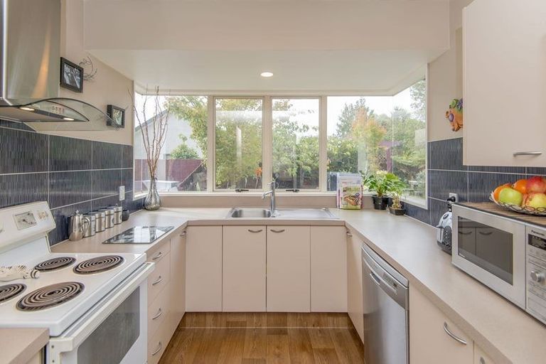 Photo of property in 125 Stapletons Road, Richmond, Christchurch, 8013