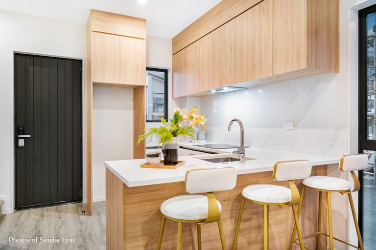 Photo of property in 18 Papatahi Lane, Flat Bush, Auckland, 2019