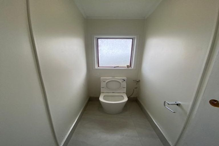 Photo of property in 118 Shifnal Drive, Randwick Park, Auckland, 2105