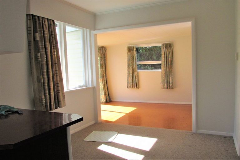 Photo of property in 102 Moorefield Road, Johnsonville, Wellington, 6037