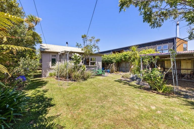 Photo of property in 43 Tovey Street, New Brighton, Christchurch, 8061