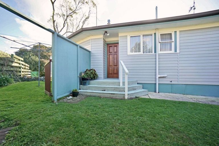 Photo of property in 2 Barrow Place, Te Puke, 3119