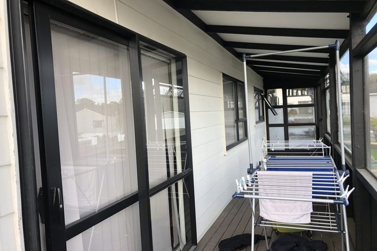 Photo of property in 73 Santiago Crescent, Unsworth Heights, Auckland, 0632