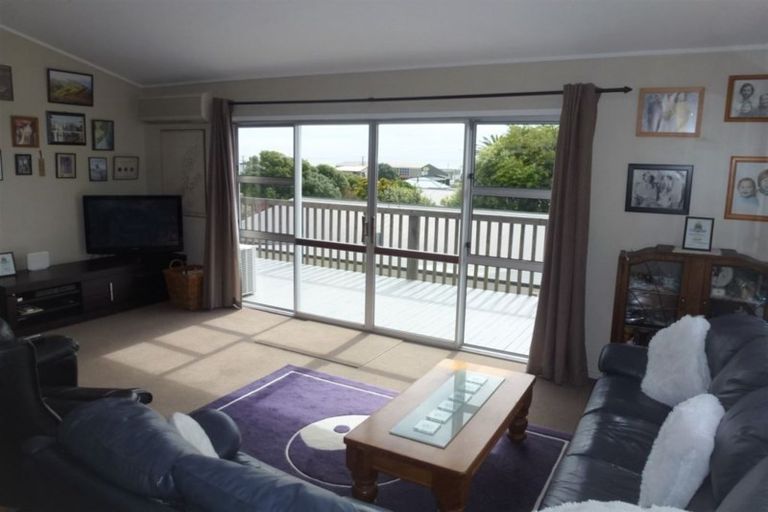 Photo of property in 11 Hewlett Road, Karoro, Greymouth, 7805