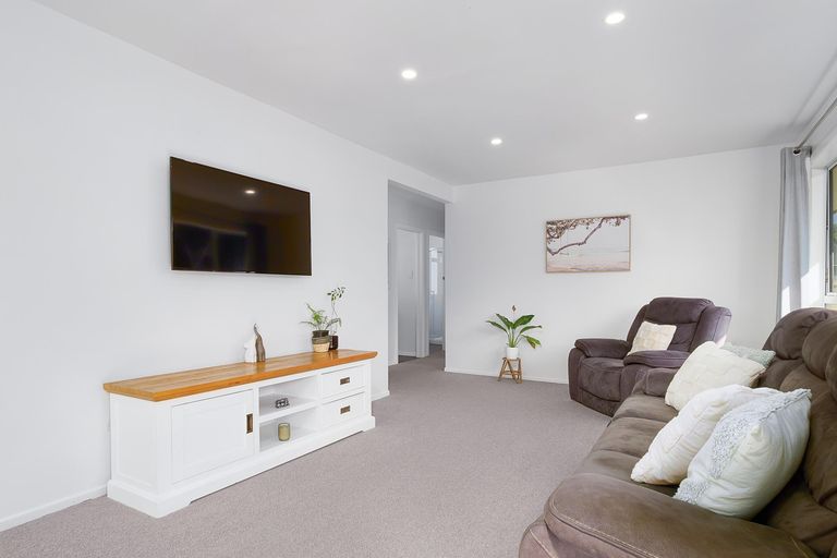 Photo of property in 289 Shakespeare Street, Leamington, Cambridge, 3432