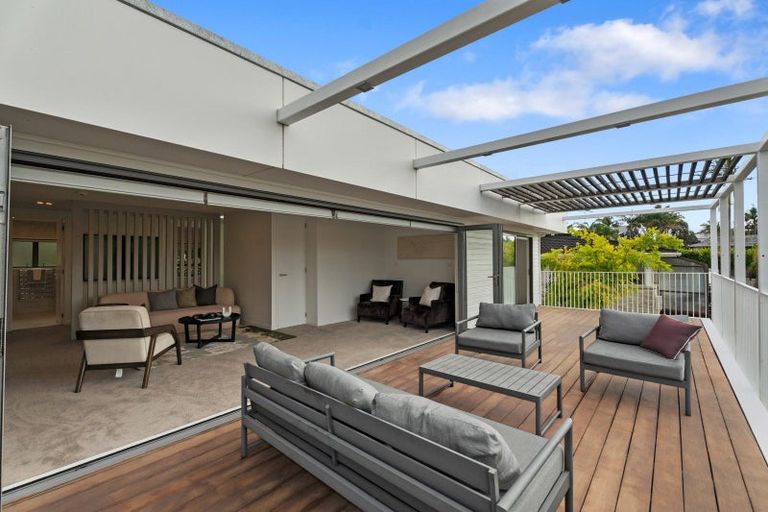 Photo of property in 1 Endymion Place, Half Moon Bay, Auckland, 2012