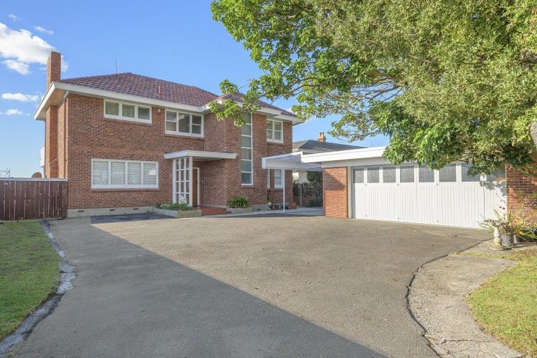 Photo of property in 107 Fourth Avenue, Tauranga, 3110