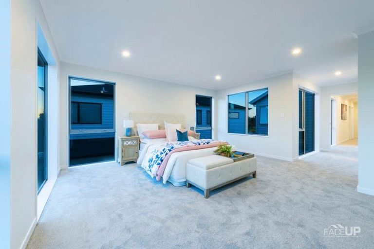 Photo of property in 3 Parara Way, Hobsonville, Auckland, 0616