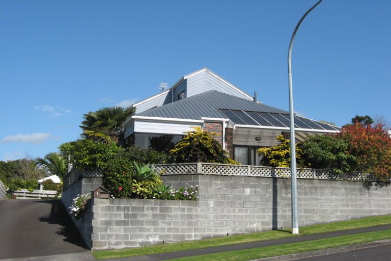 Photo of property in 3 Cannon Street, Westown, New Plymouth, 4310