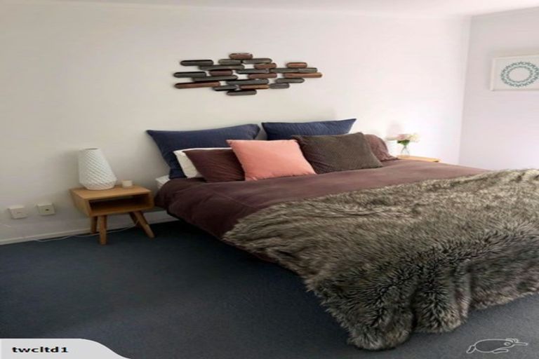 Photo of property in 12/3 Kelvin Grove, Te Aro, Wellington, 6011