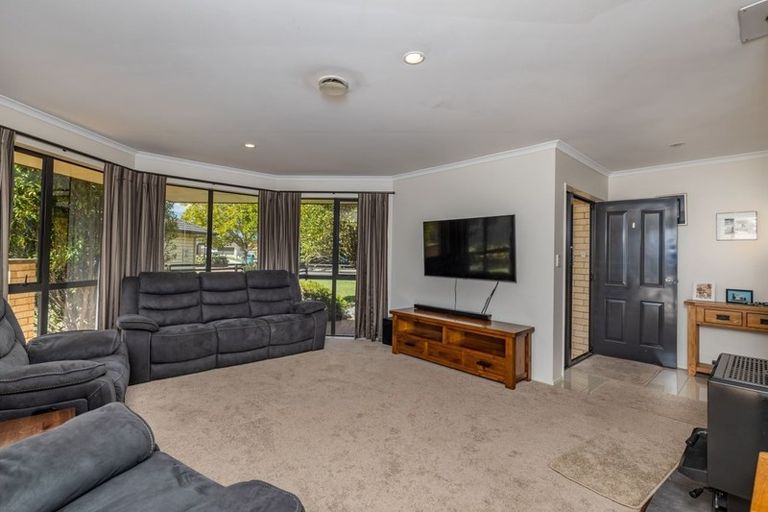 Photo of property in 14 Nautical Drive, Haruru, 0204